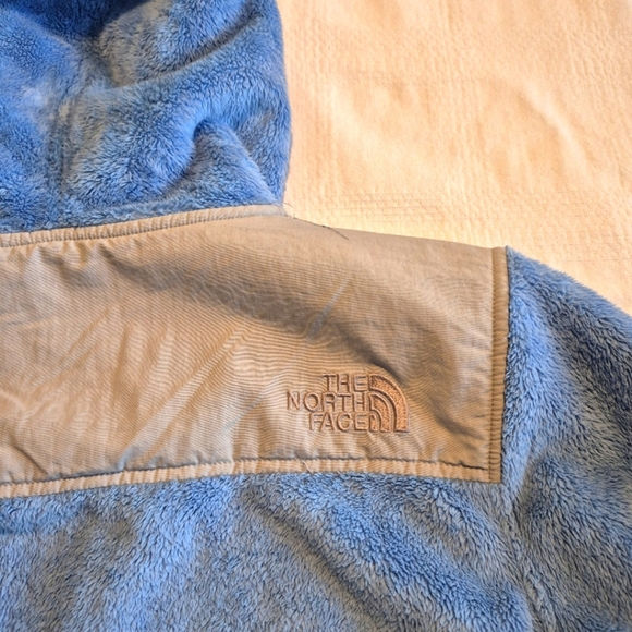 North Face girls XL Blue & gray fuzzy full zip up sweater, GUC name on inside - Picture 6 of 9